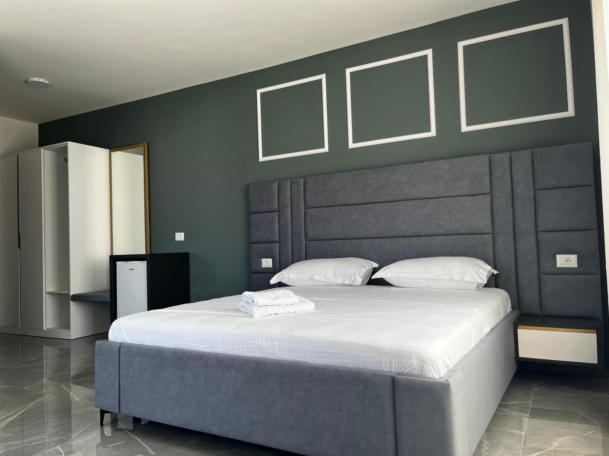 Leodori 3 Suites Shëngjin Exteriér fotografie